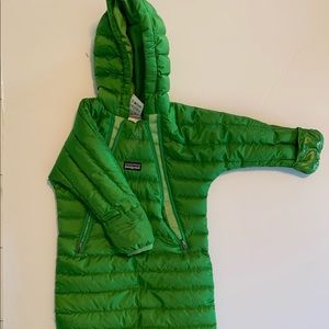 Patagonia baby snow suit bunting apple green unisex